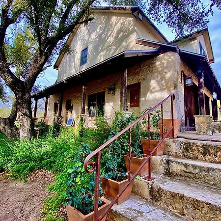 V700 Ranch Stays Marble Falls Exteriör bild