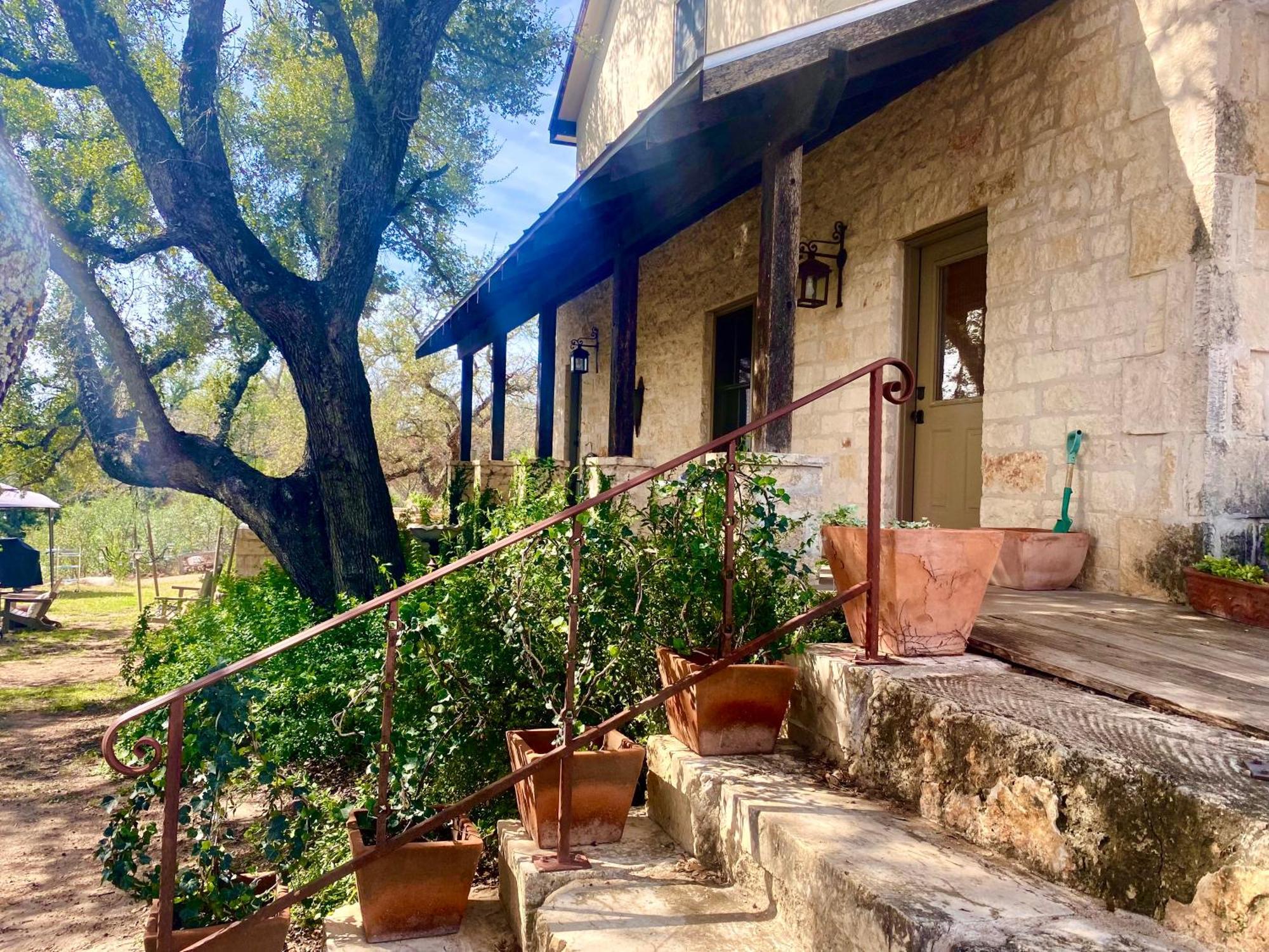 V700 Ranch Stays Marble Falls Exteriör bild