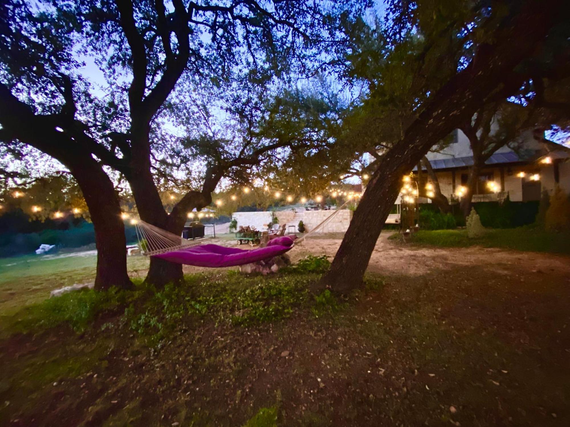 V700 Ranch Stays Marble Falls Exteriör bild
