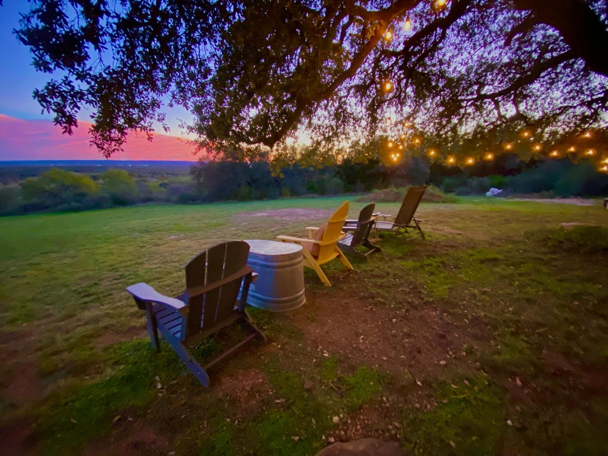 V700 Ranch Stays Marble Falls Exteriör bild